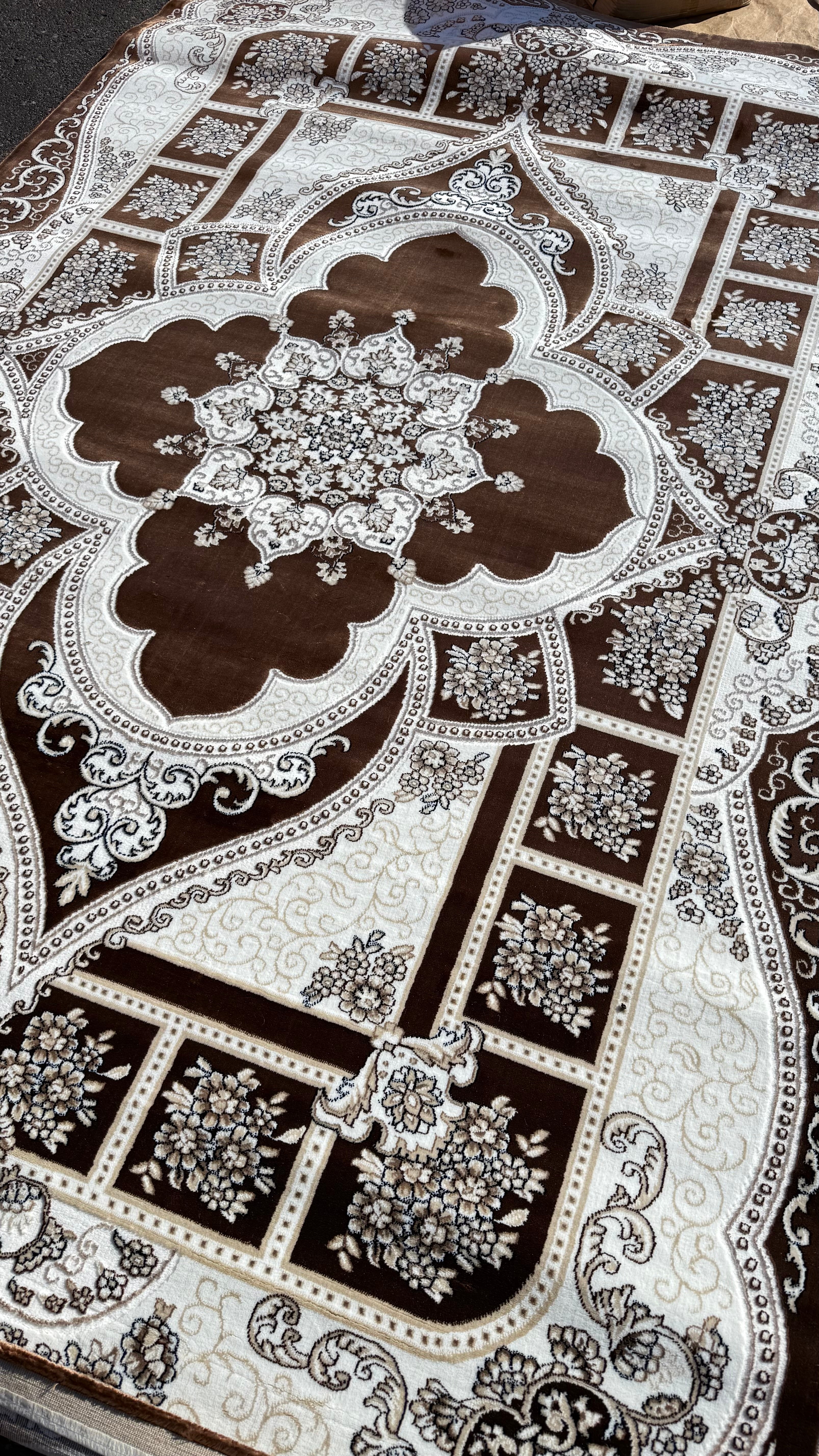 10x13ft Brown/Beige Soft Wool Istanbul Rug