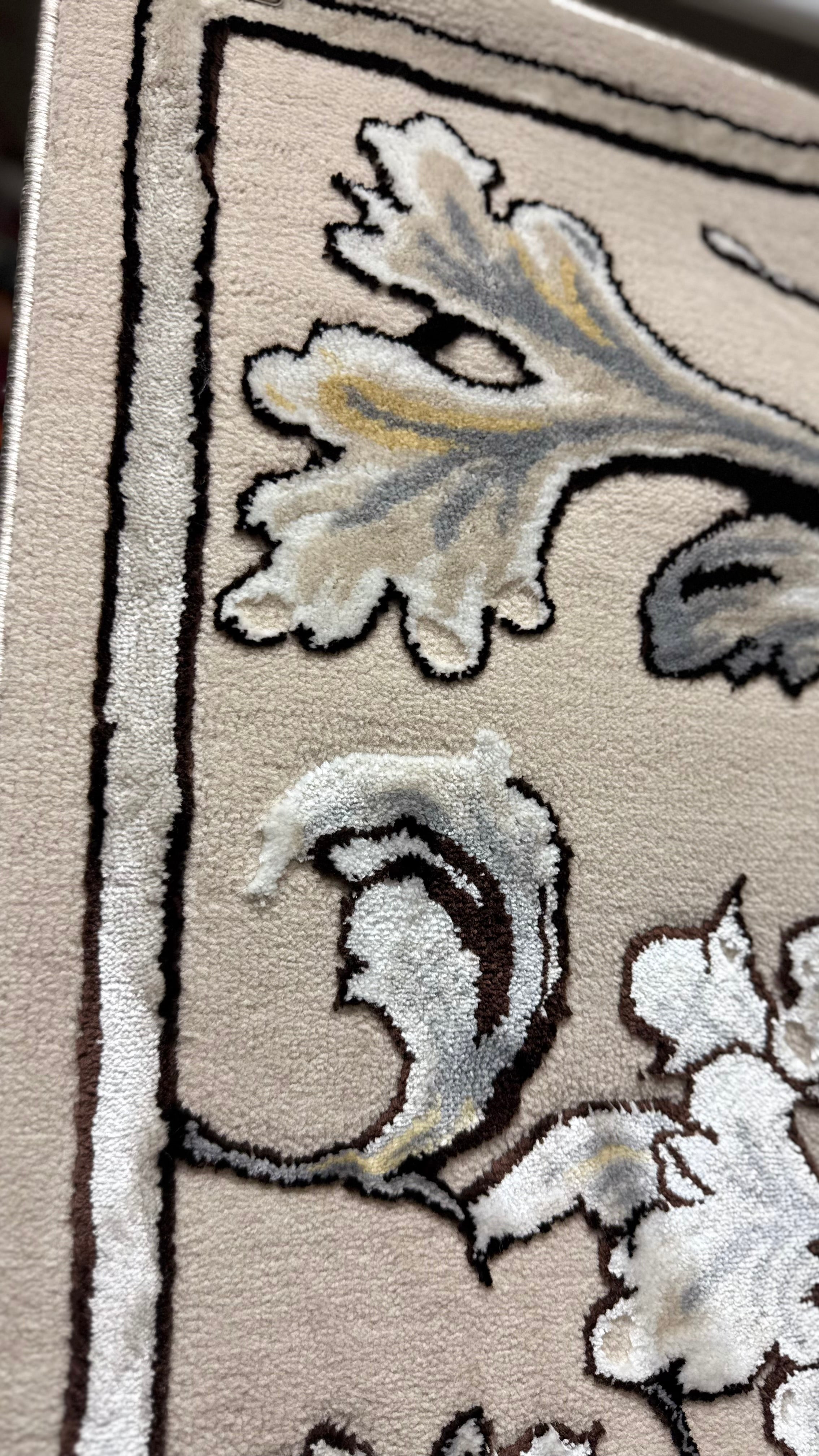 Beige Istanbul Turkish Wool Rug - Multiple Sizes