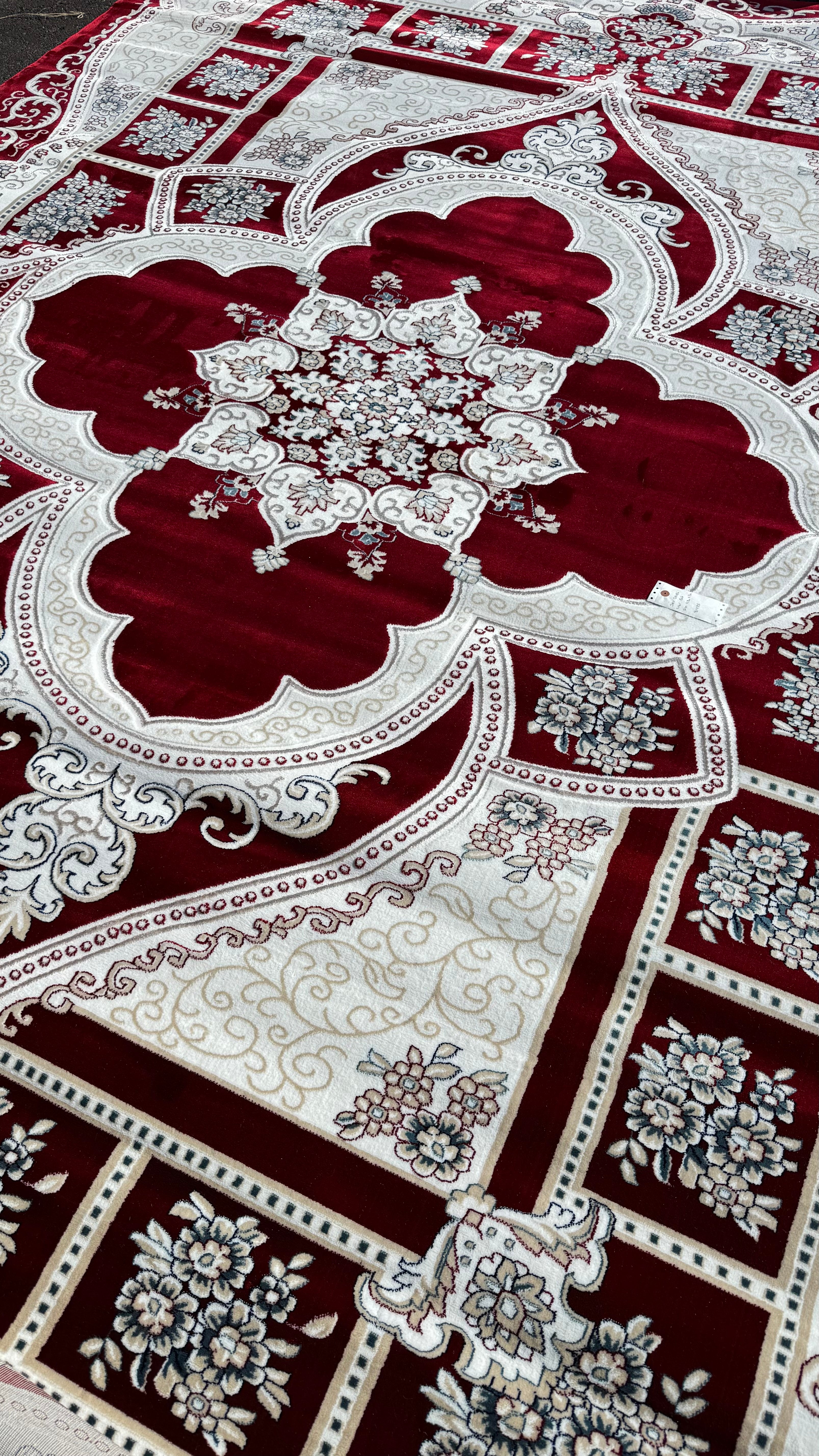10x13ft Red/Cream Soft Wool Istanbul Rug