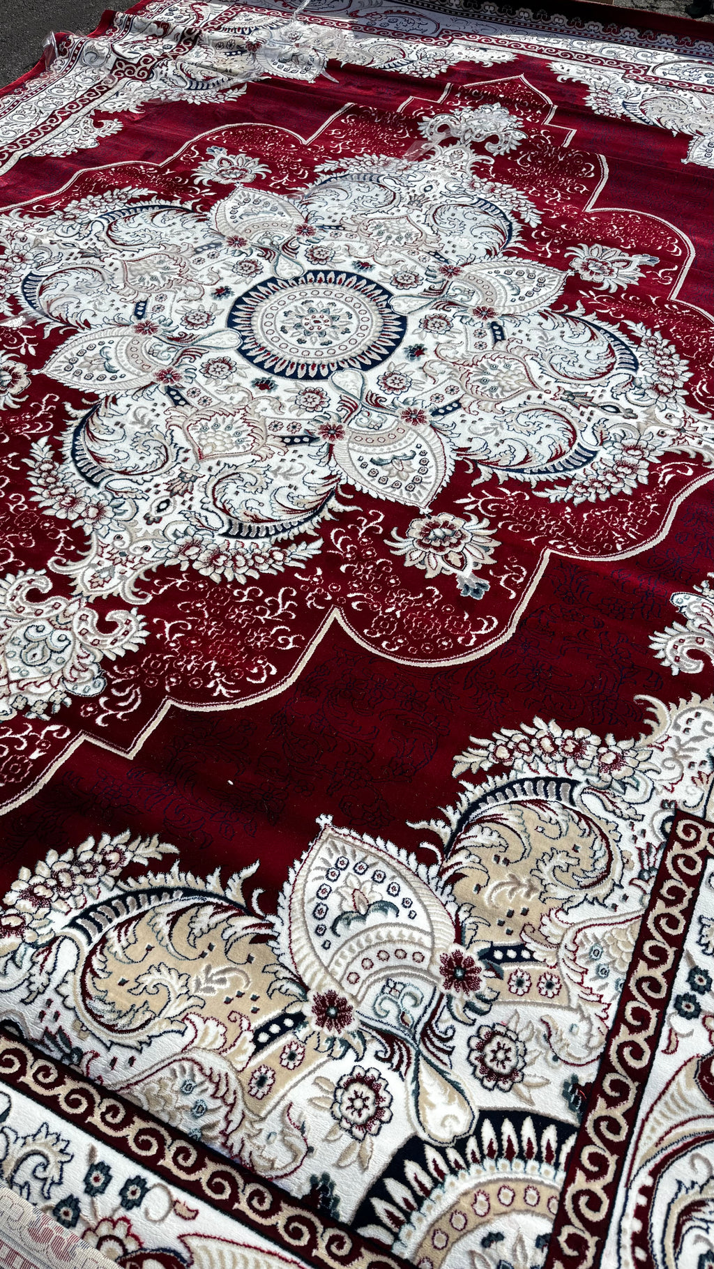 10x13ft Burgendy/Beige Soft Wool Istanbul Rug